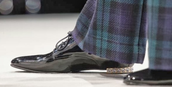 Theresa May Oxford model ayakkabı